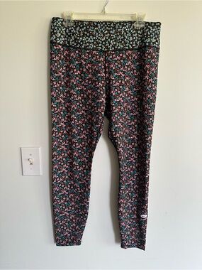Nike Dri Fit Black Floral Leggings with Pink & Blue Accents Workout Yoga Athlete